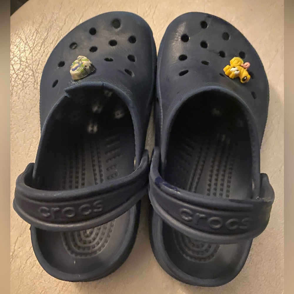 CROCS TODDLERS SIZE 10 BLUE
